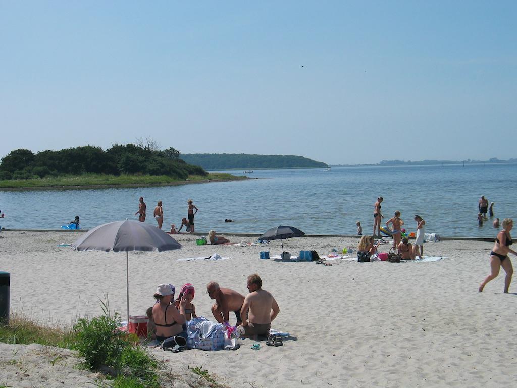 Nakskov Fjord Camping & Cottages ภายนอก รูปภาพ